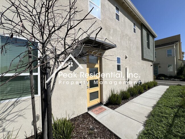 Building Photo - 2444 Arena Blvd