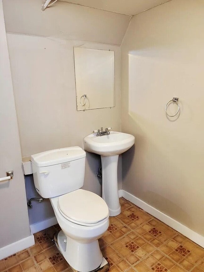 Building Photo - 4515 W Morgan Ave