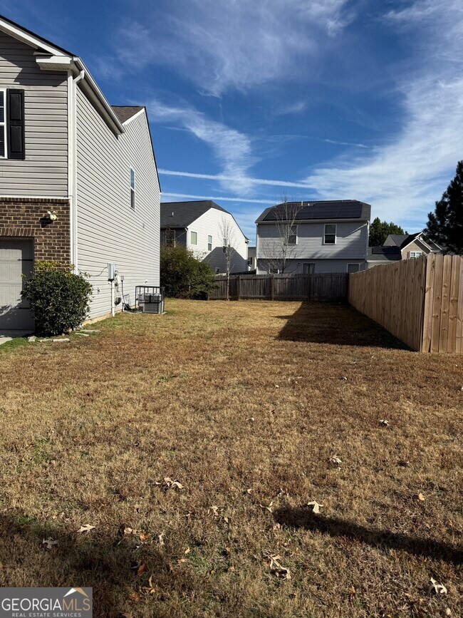 Building Photo - 2937 S Hills