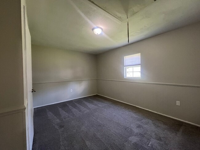 Building Photo - 1414 Moonlite Ave