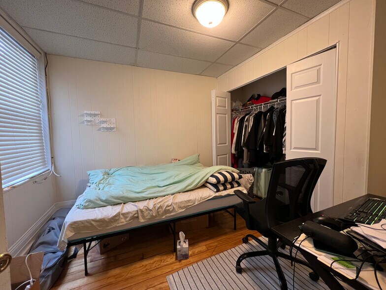 Building Photo - 439 Cambridge St