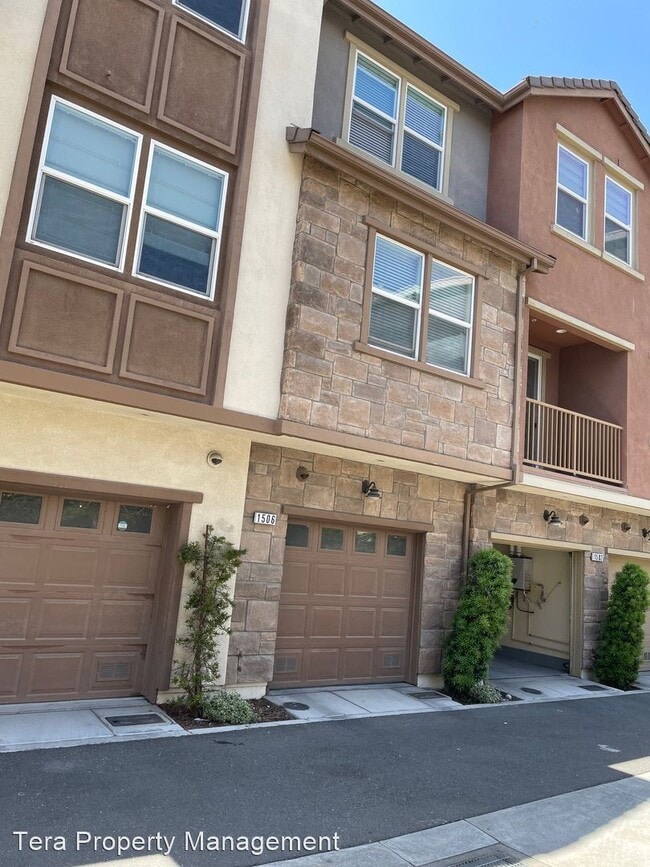 Building Photo - 3 br, 3 bath House - 1506 McCandless Dr