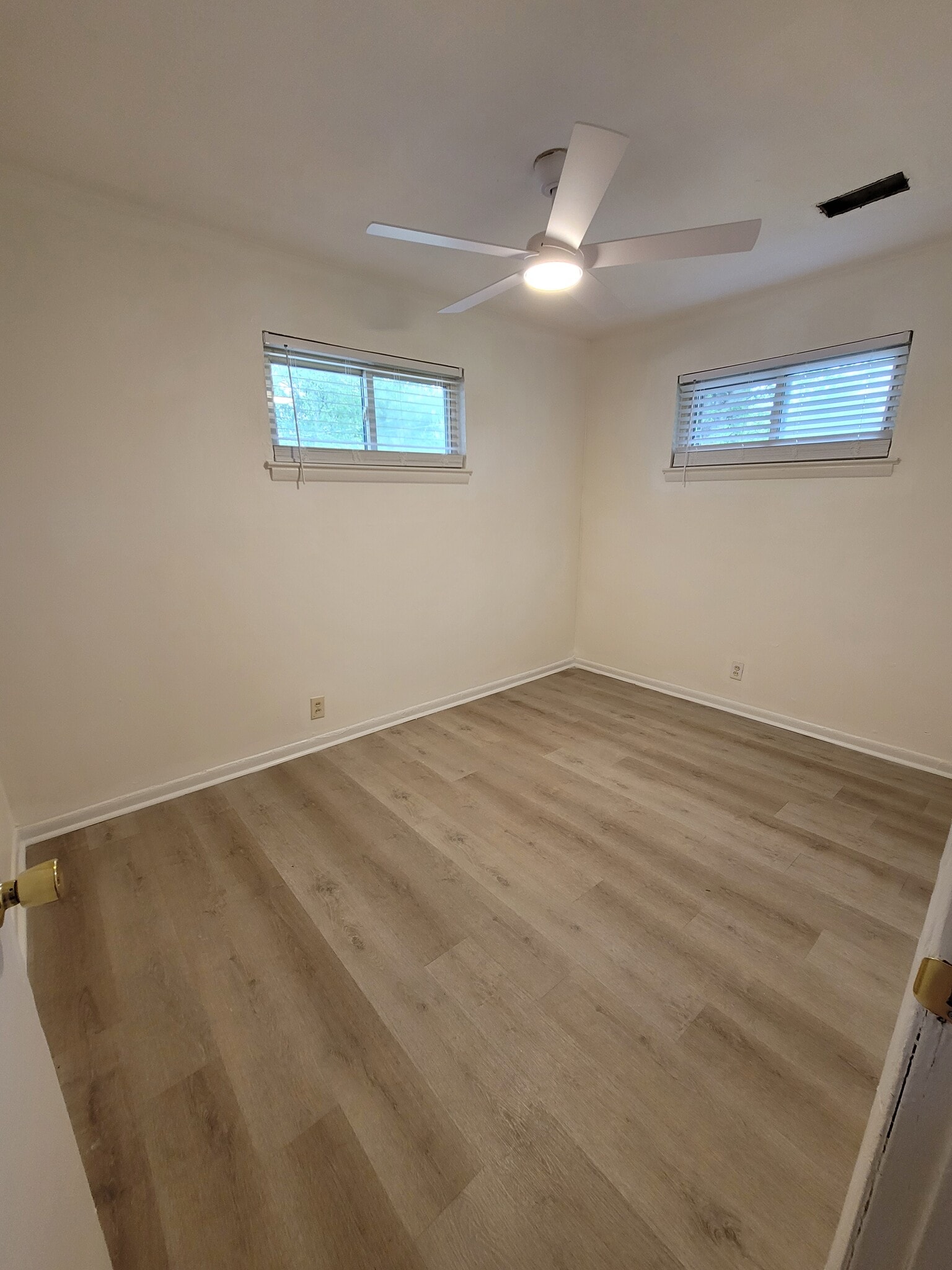 Building Photo - 612 N Kelly St