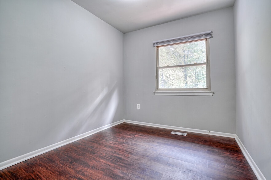 Building Photo - 6533 Woodgreen Cir