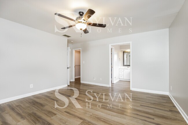 Building Photo - At Last, This Is What You Have Been Searching For!