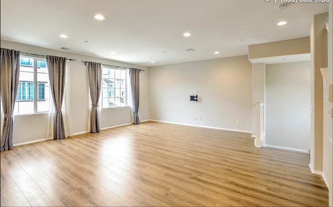 Building Photo - This gorgeous 3-bedroom, 3.5 bath townhome...