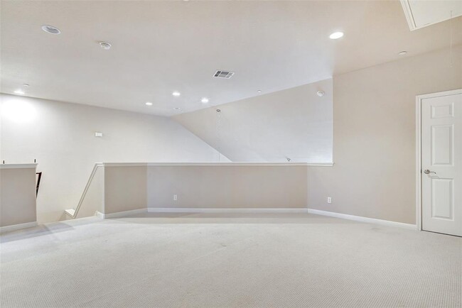 Building Photo - 10300 Morado Cove