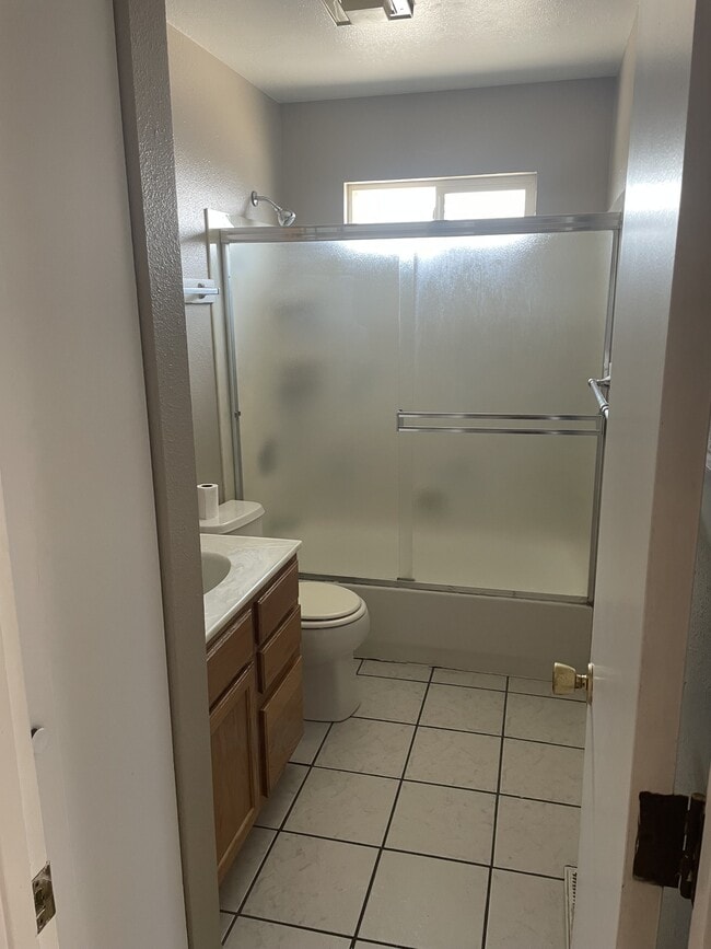 Building Photo - 961 Mckay Ct