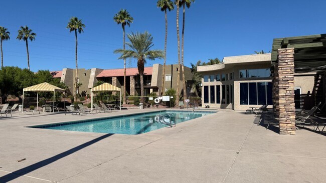 Building Photo - 4370 Sandy River Dr