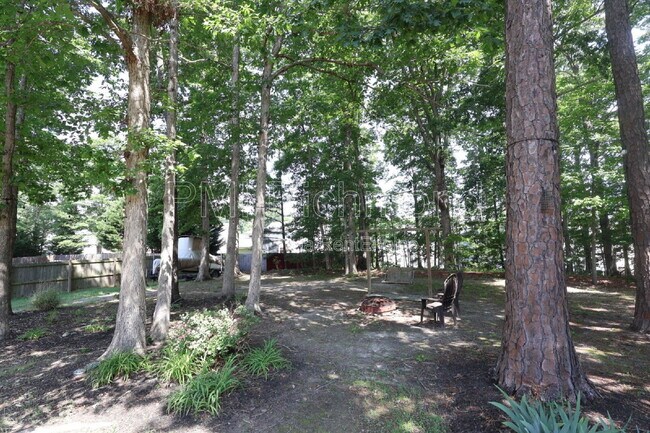 Building Photo - 8418 Newbys Mill Dr