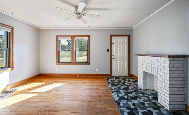 Building Photo - 4509 Hickman Rd