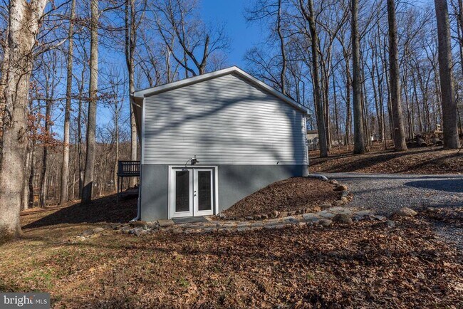 Building Photo - 462 Wild Rose Ln