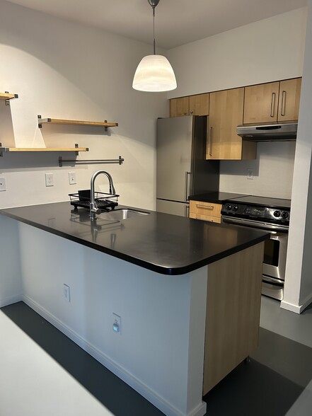 Kitchen - 2228 Yale Ave E
