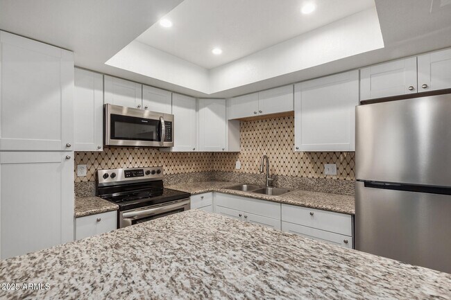 Building Photo - 18202 N Cave Creek Rd