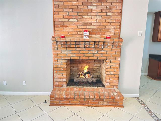 Building Photo - 534 E Spring Valley Rd