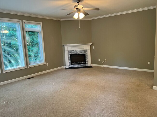 Building Photo - 320 Old Hickory Blvd