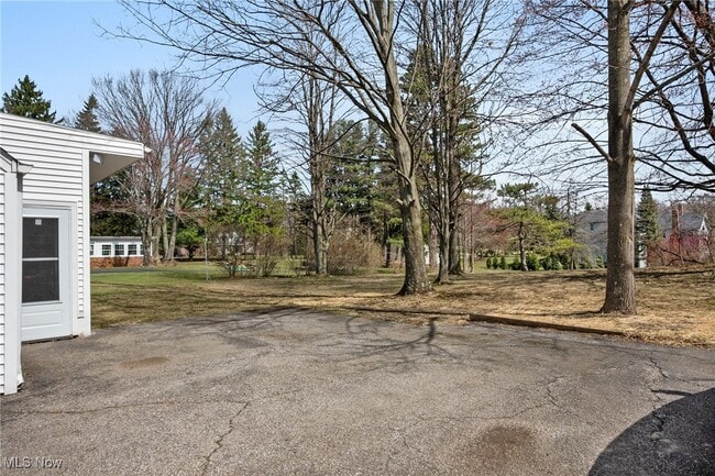 Building Photo - 5205 Harper Rd
