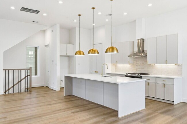 Building Photo - 3826 Wilmer St