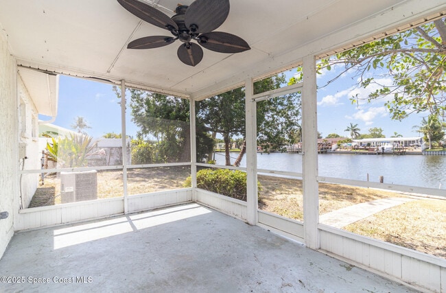 Building Photo - 205 Trinidad Dr