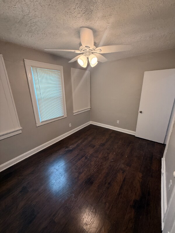 Building Photo - 4431 The Paseo
