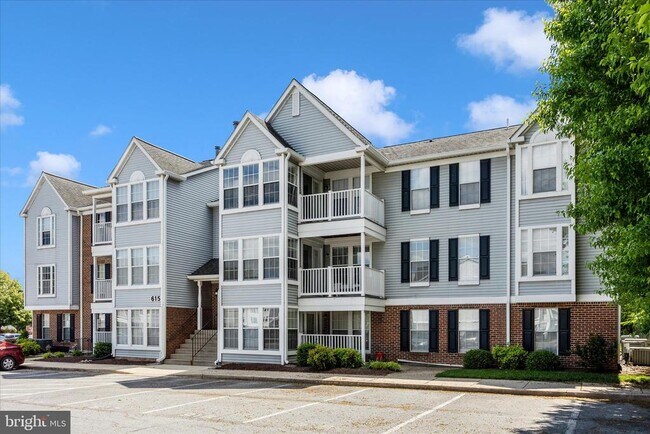 Building Photo - 615 Himes Ave