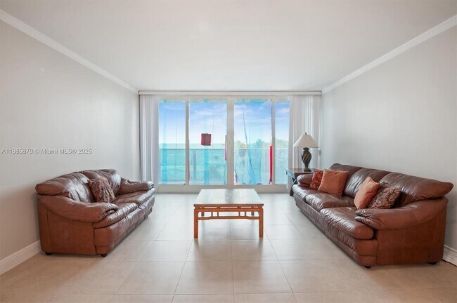 Building Photo - 3505 S Ocean Dr