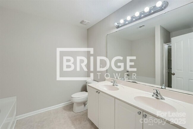 Building Photo - 2100 Cranberry Woods Ct
