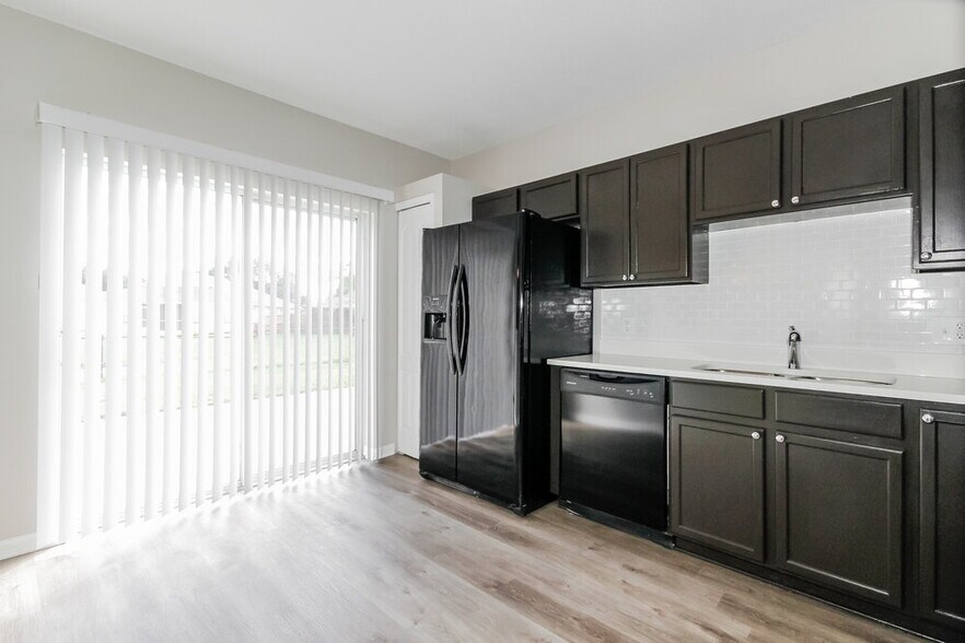 Building Photo - 12614 Montford Ln