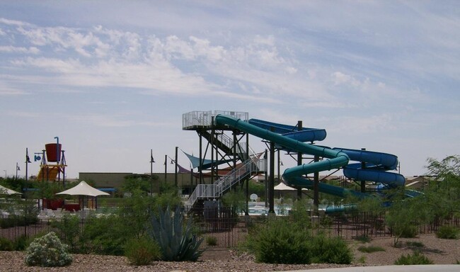 Building Photo - Anthem at Merrill Ranch