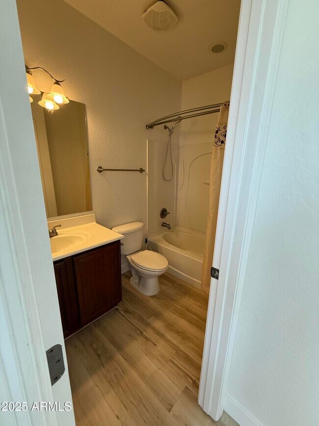 Building Photo - 2670 S Voyager Dr
