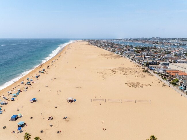 Building Photo - Furnished Extended Stay Rental through May 2026 - Balboa Peninsula, Newport Beach