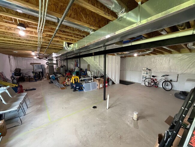 Building Photo - Beautiful and serene water view home in a secluded neighborhood!  2nd floor laundry!