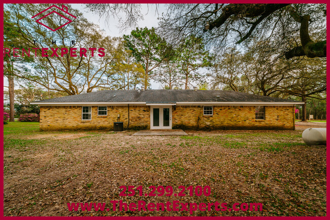 Building Photo - 10470 Old Pascagoula Rd