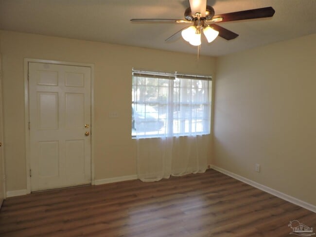 Building Photo - 4454 Bixby Cir