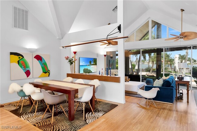 Building Photo - 883 Galleon Dr