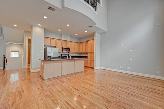 Building Photo - 2906 Leeland St