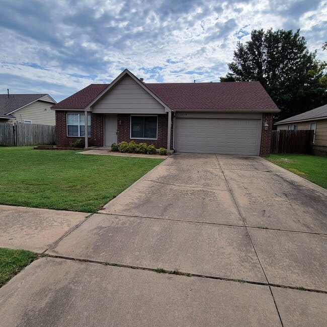 Primary Photo - 11879 S 268th E Ave