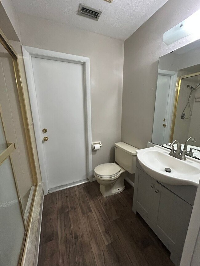 Building Photo - Nice 3/2/2 Home in Lecanto