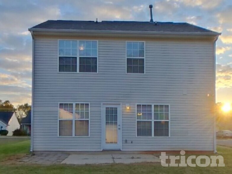 Building Photo - 6503 Sunman Rd