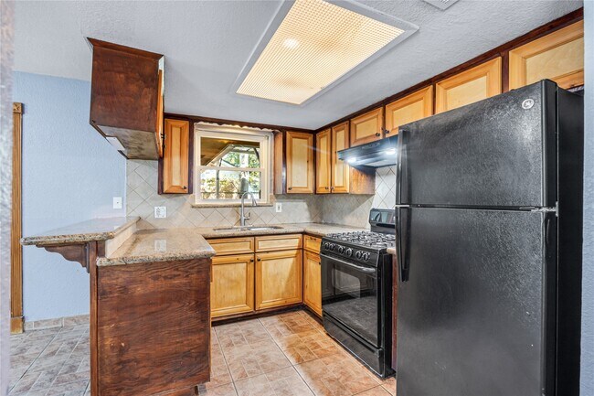 Building Photo - 9326 Eblen Dr