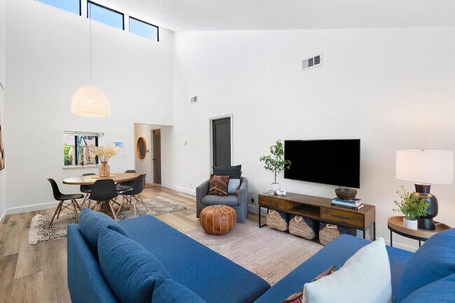 Building Photo - 12621 Shady Pines Ct