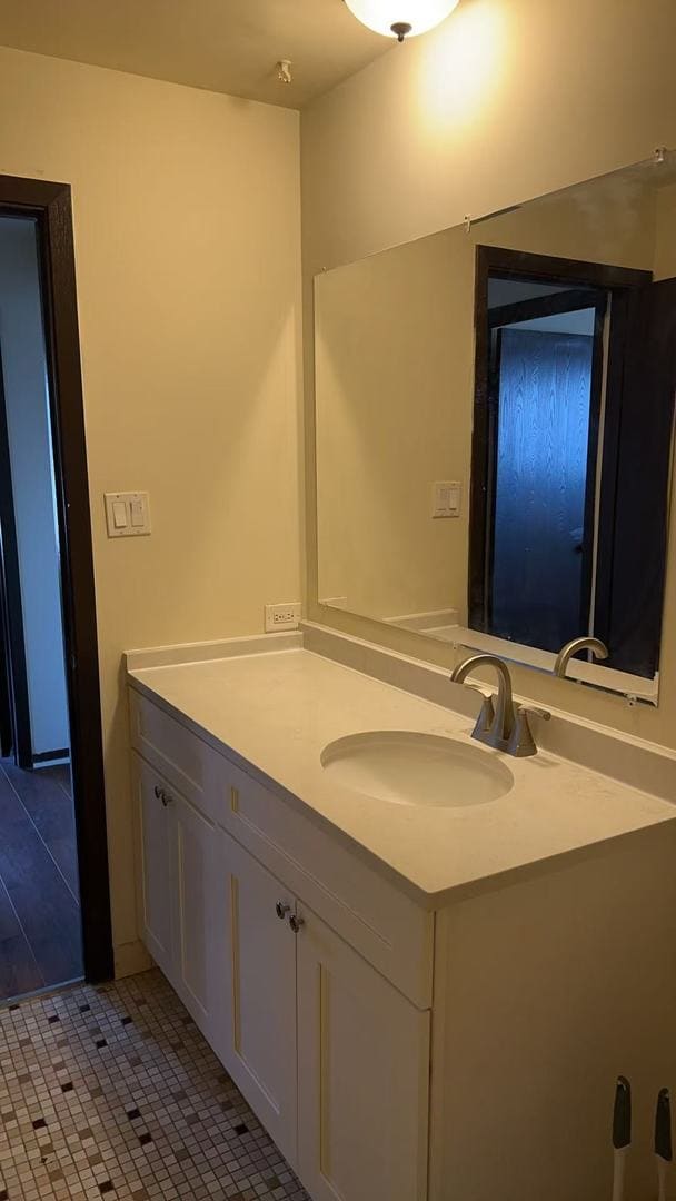 Building Photo - 16640 Crescent Ave