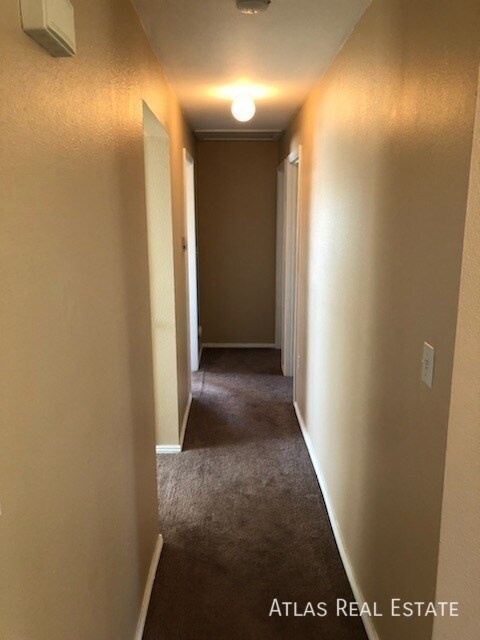 Building Photo - 930 Bishop Ct