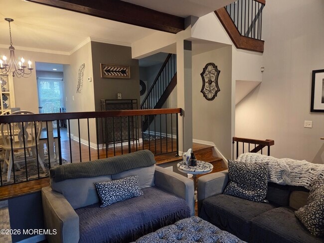 Building Photo - 20 Barnes Ln