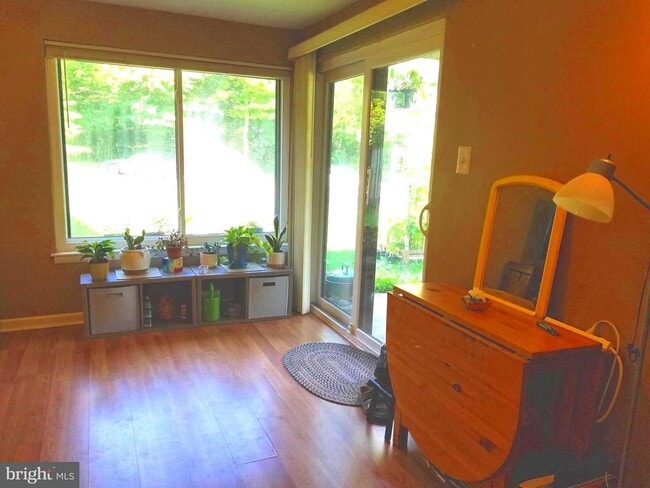 Building Photo - 20114 Larkspur Ct