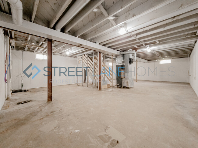 Building Photo - Charming 3 Bedroom / Beware of Scammers!