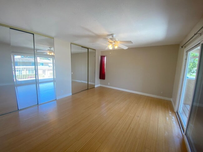 Building Photo - Lovely Townhome in Rancho Bernardo!