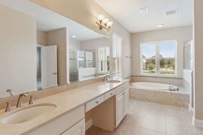 Building Photo - Cape Sound Condo