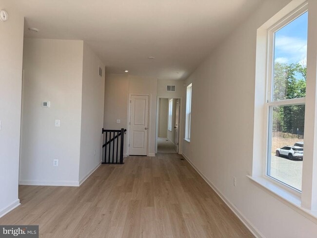 Building Photo - 2548 Neabsco Common Pl