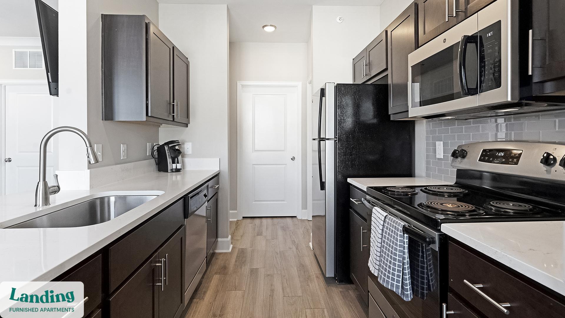 Building Photo - 195 N Creek Dr